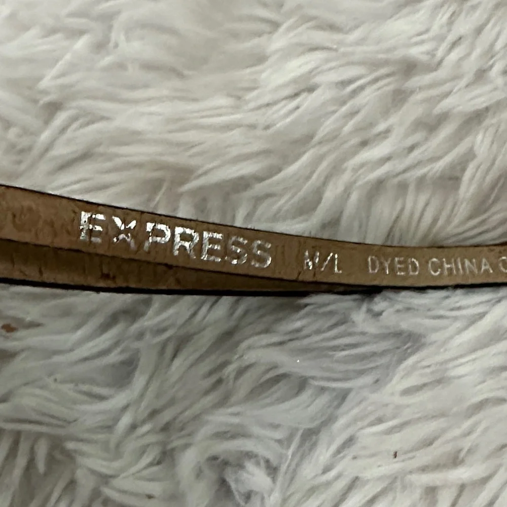 Express fashion details